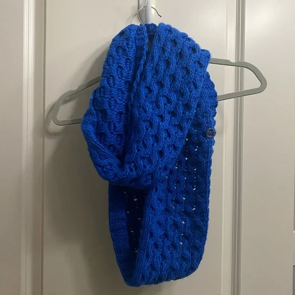 Michael Michael Kors Chunky Infinity Scarf - Picture 1 of 4